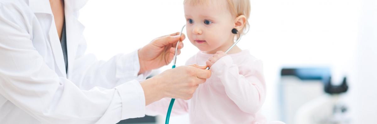 Ребенок на приеме врача